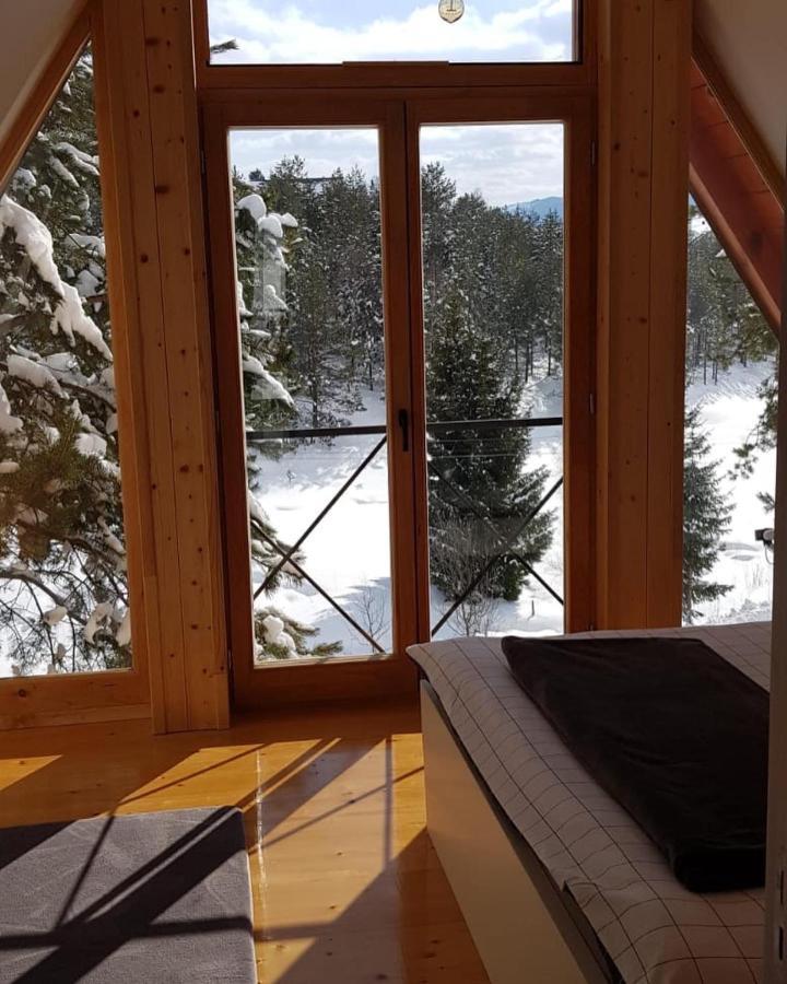 Pine Cabins 兹拉蒂博尔 外观 照片