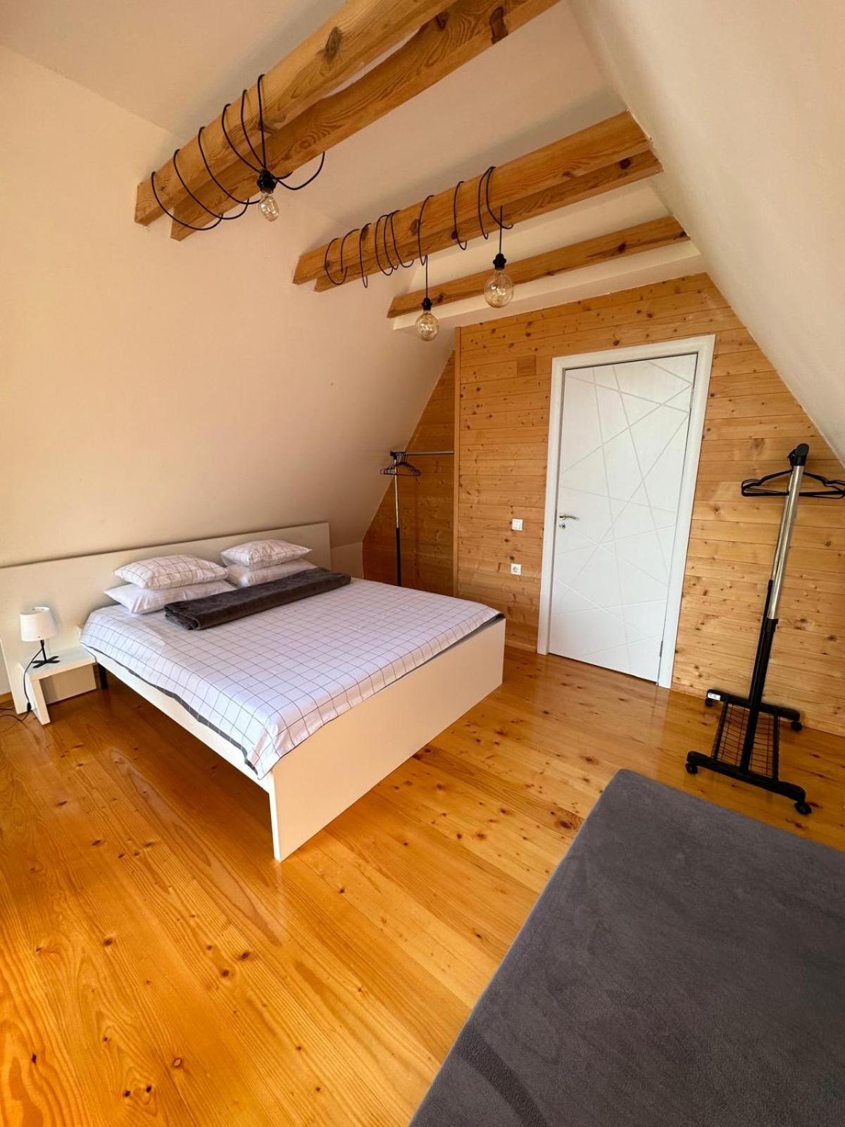 Pine Cabins 兹拉蒂博尔 外观 照片