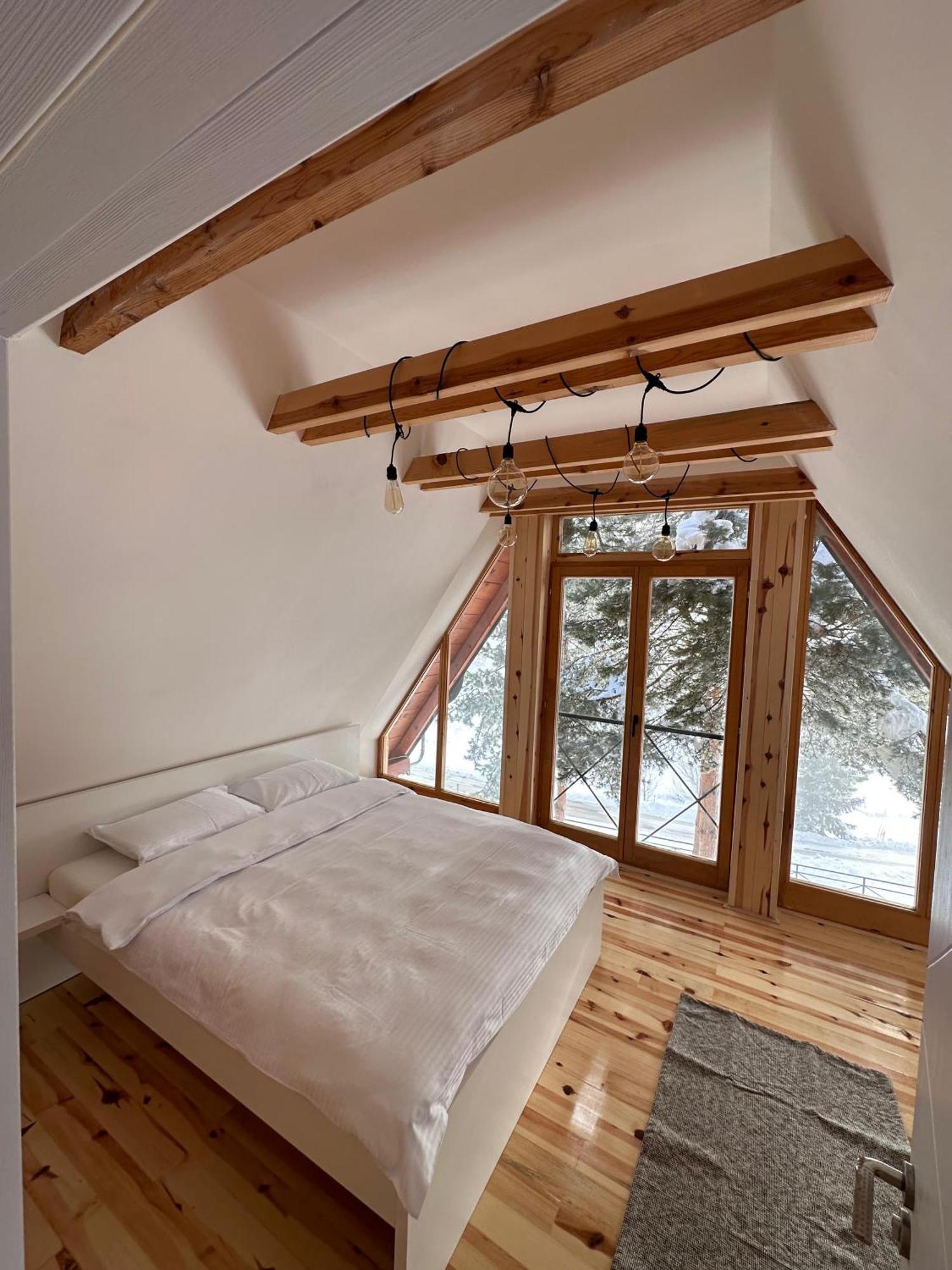Pine Cabins 兹拉蒂博尔 外观 照片